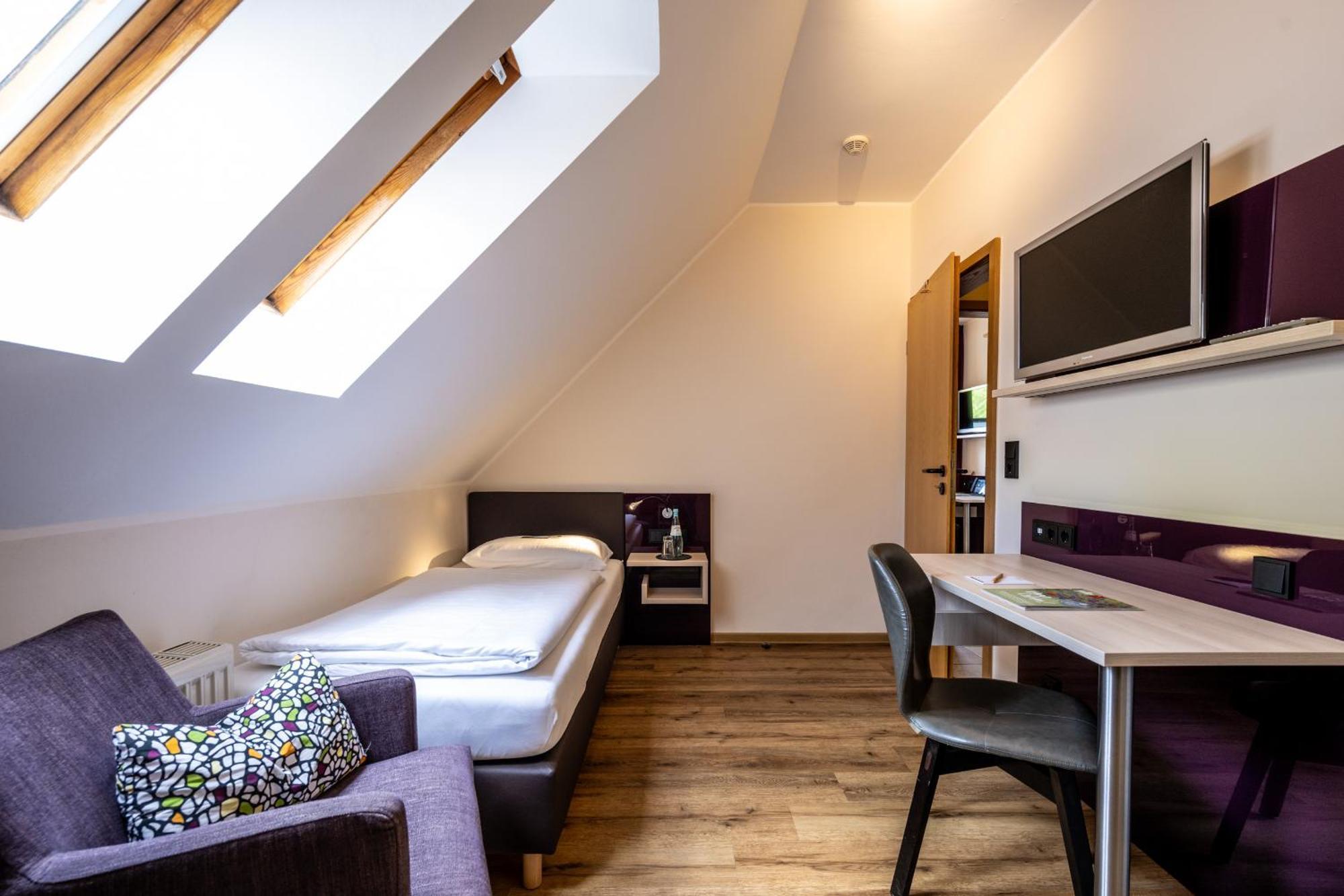 Weinhotel Restaurant Klostermuehle Ockfen エクステリア 写真
