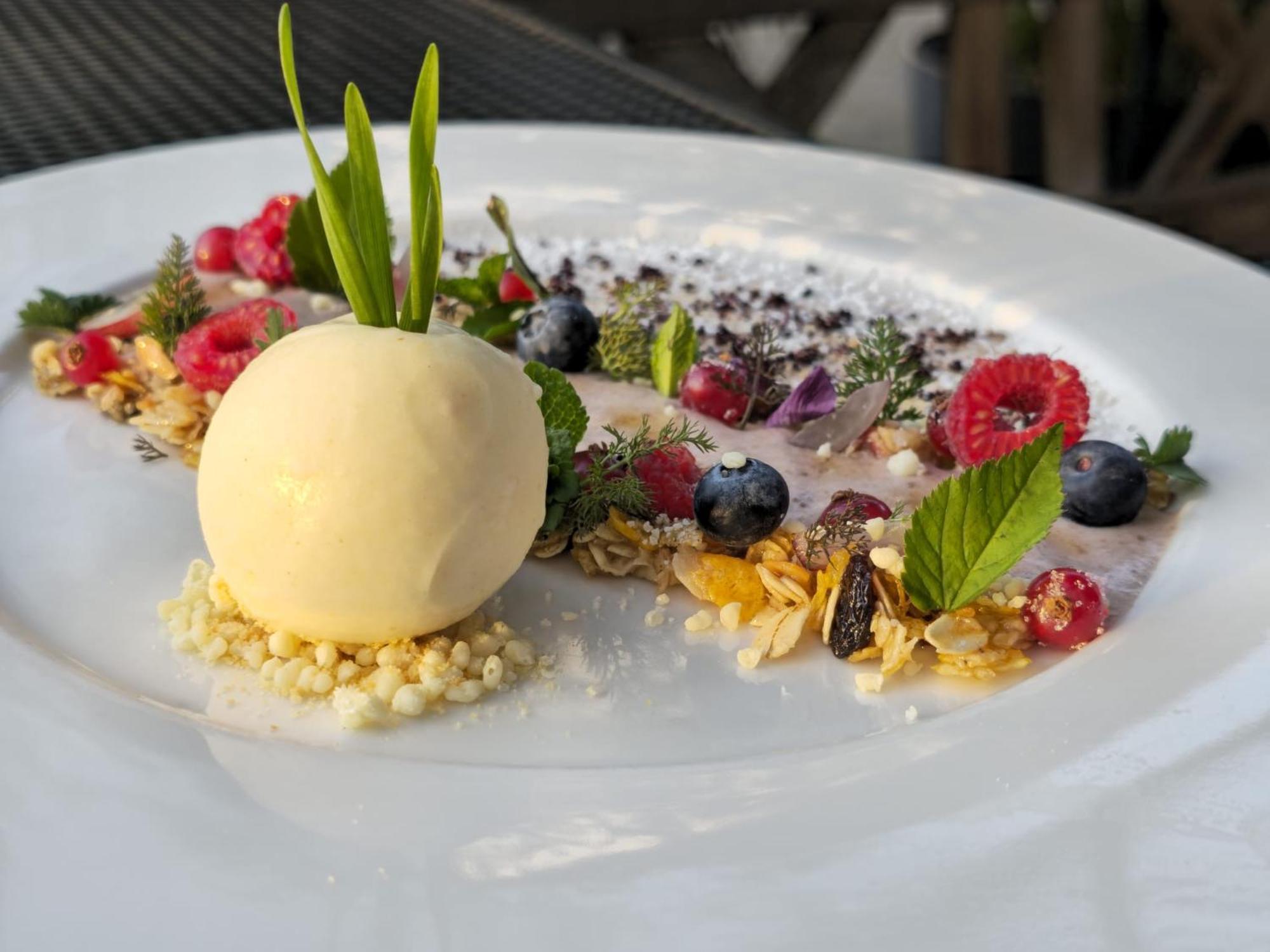 Weinhotel Restaurant Klostermuehle Ockfen エクステリア 写真