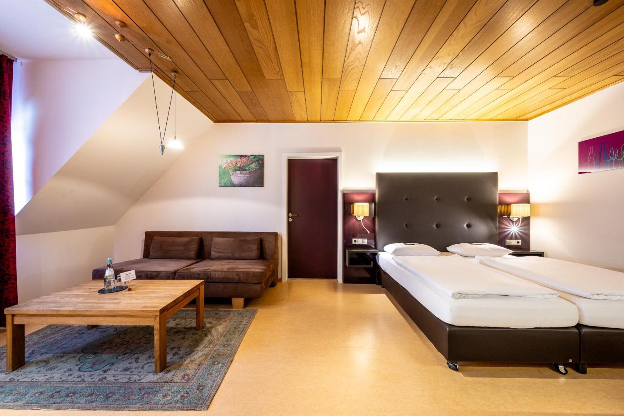 Weinhotel Restaurant Klostermuehle Ockfen エクステリア 写真