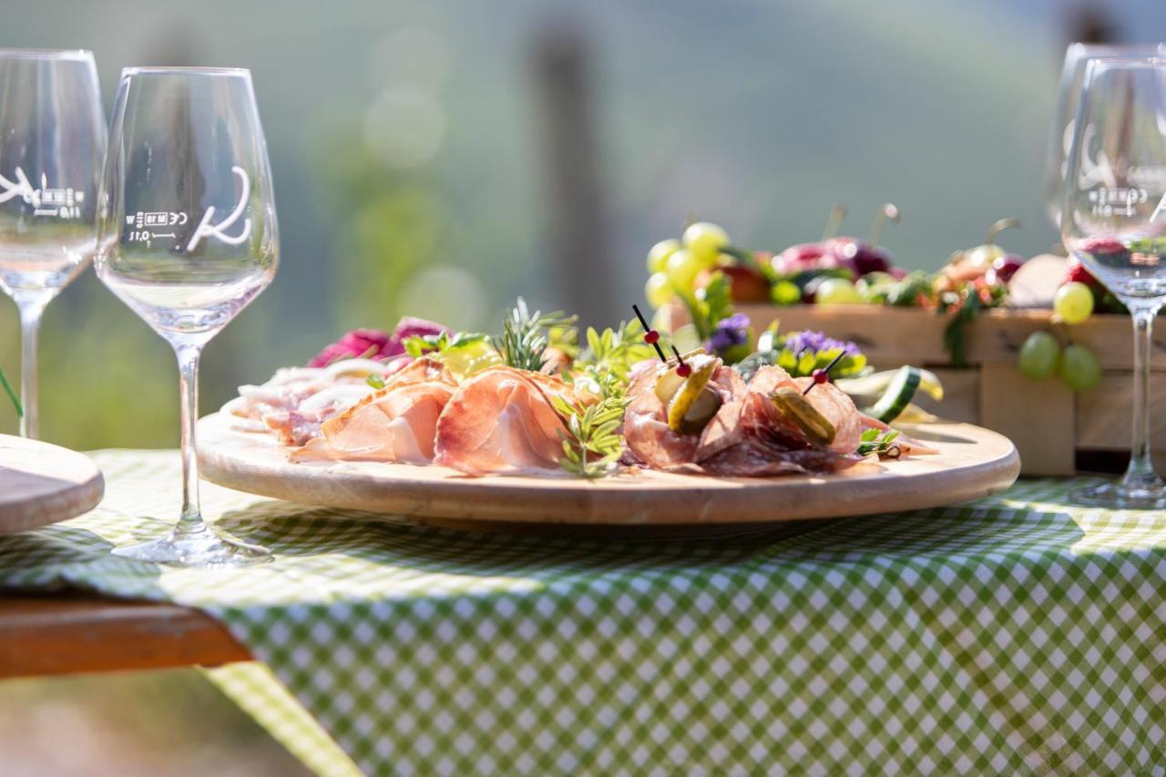 Weinhotel Restaurant Klostermuehle Ockfen エクステリア 写真